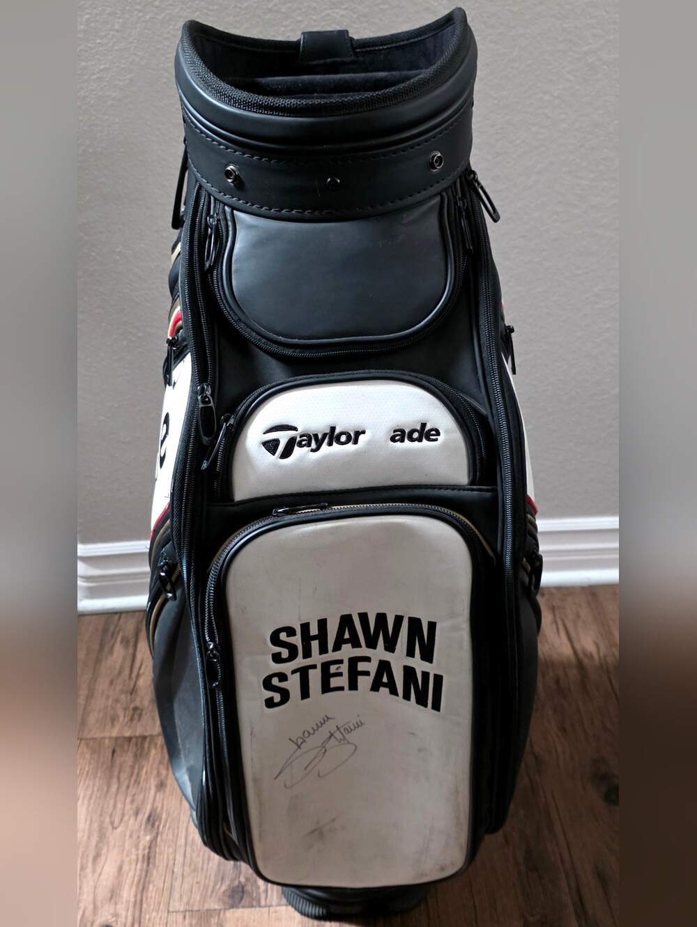 Taylor ade Taylormade staff Golf bag PGA Tour Shawn Stefani Signed Rare Oneofone